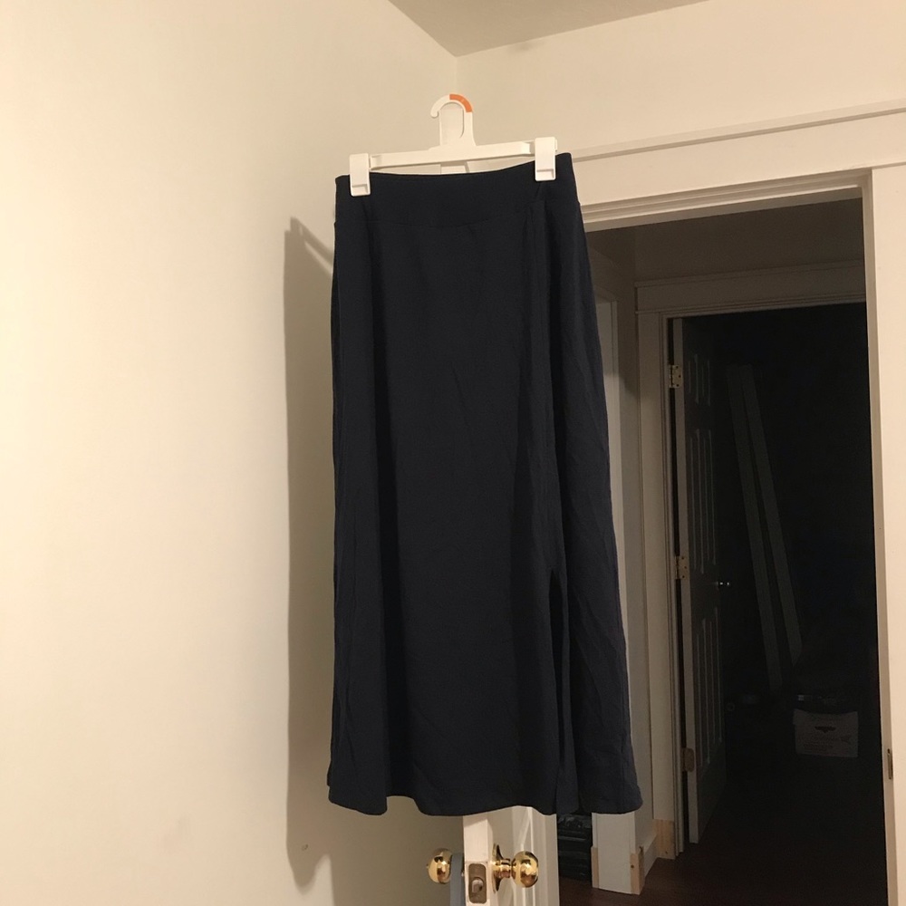 Talbots navy maxi skirt with slit size XS